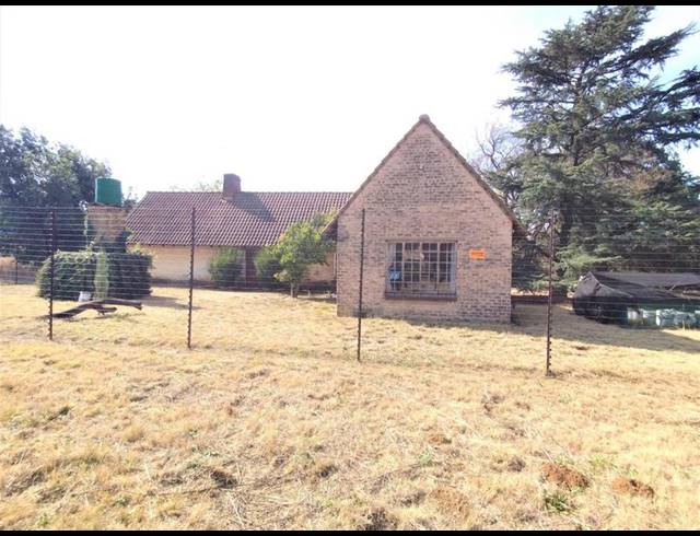FARM FOR SALE IN VALLEY SETTLEMENT